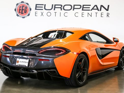 Used 2016 McLaren 570S Coupe RWD image 12