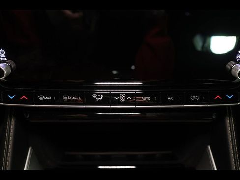 New 2026 Jeep Grand Wagoneer L Limited AWD/4WD image 21