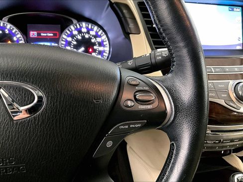 Used 2017 INFINITI QX60 Luxe w/ Deluxe Technology Package image 18