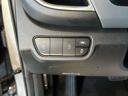 Used 2023 Kia Seltos LX AWD/4WD image 18