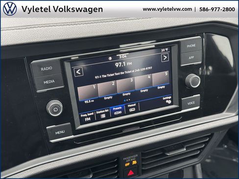 Used 2022 Volkswagen Jetta Sport image 22