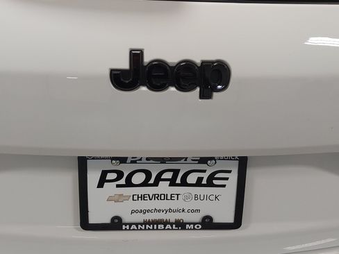 Used 2021 Jeep Grand Cherokee L Laredo AWD/4WD image 33