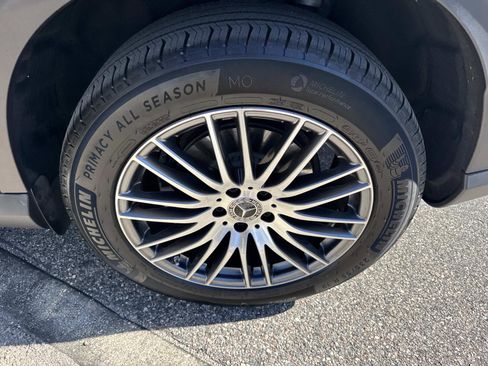 Certified 2025 Mercedes-Benz GLC 300 4MATIC image 10