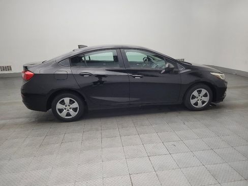 Used 2018 Chevrolet Cruze LS image 10