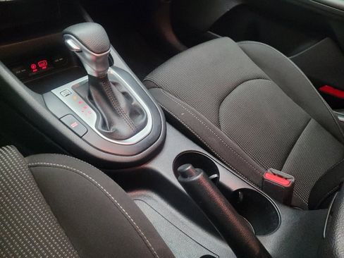 Used 2020 Kia Forte LXS FWD image 26