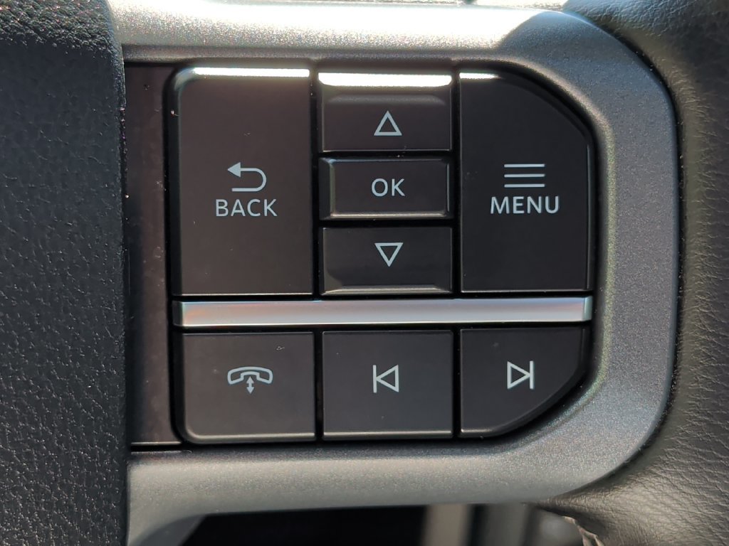 Used 2025 Ford F150 Lariat AWD/4WD image 13