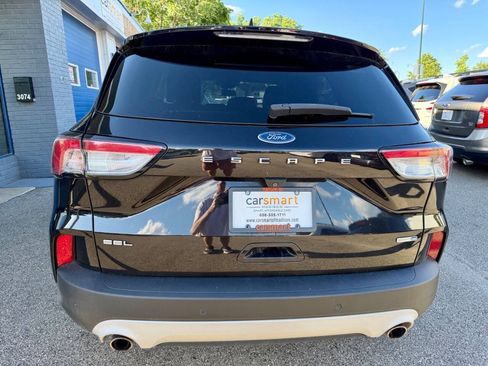 Used 2020 Ford Escape SEL AWD/4WD image 9