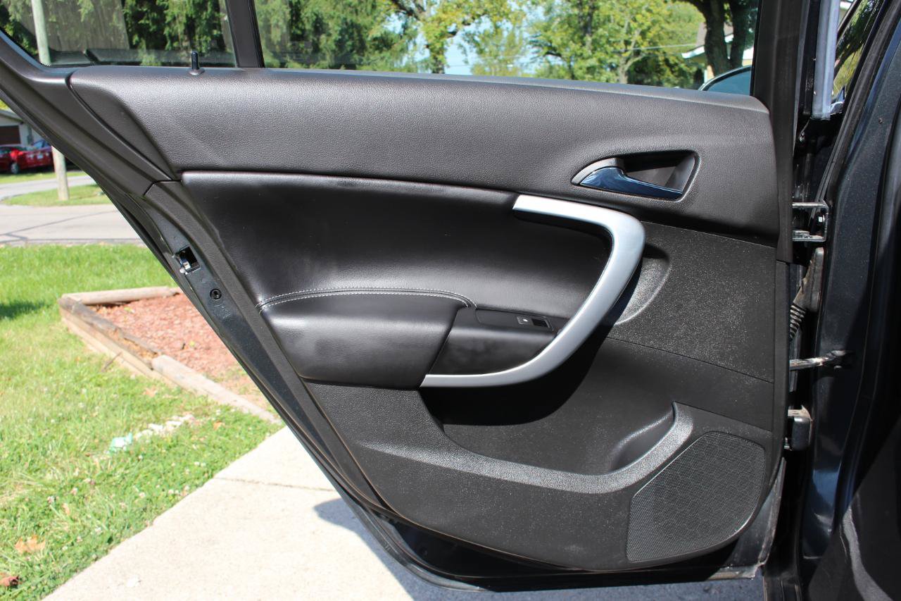 Used 2016 Buick Regal Premium FWD image 33