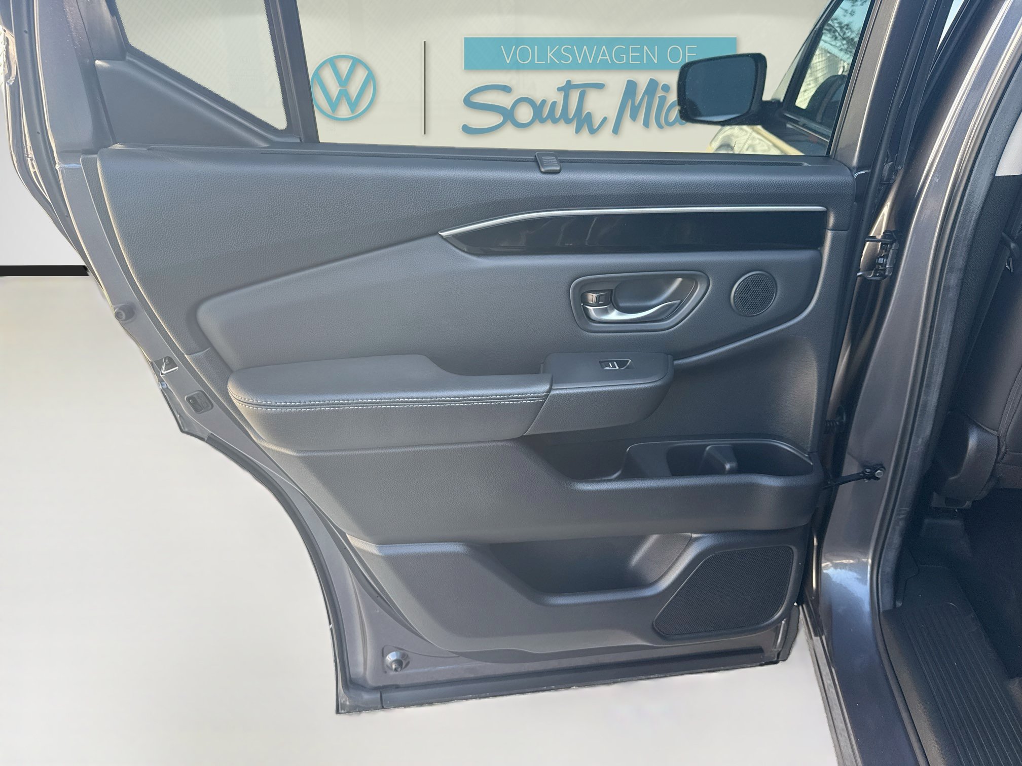 Used 2025 Honda Pilot EX-L image 25