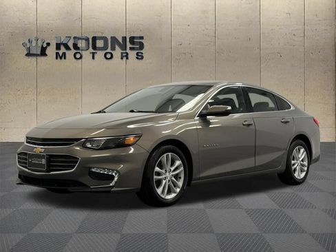 Used 2018 Chevrolet Malibu LT FWD image 1