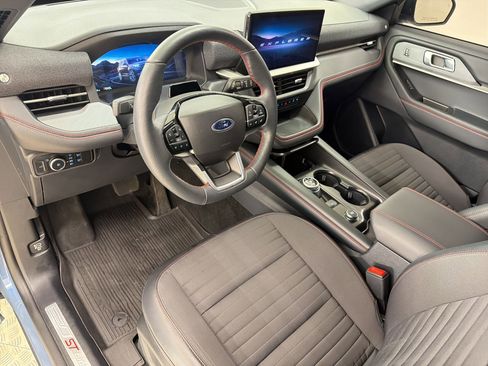 Certified 2025 Ford Explorer ST-Line RWD image 4