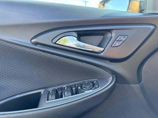 Used 2017 Chevrolet Malibu LS FWD image 17