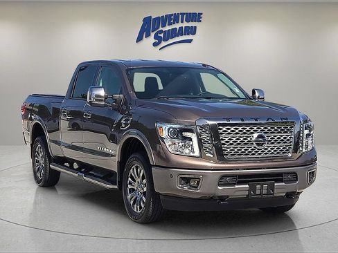 Used 2018 Nissan Titan Platinum Reserve w/ Platinum Utility Package AWD/4WD image 1