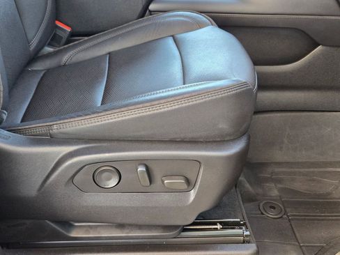 Used 2023 Chevrolet Tahoe High Country w/ Advanced Technology Package AWD/4WD image 32