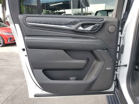 Used 2023 GMC Yukon XL Denali image 19