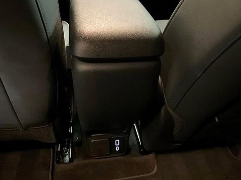 Used 2023 Chevrolet TrailBlazer RS w/ Sun and Liftgate Package image 28