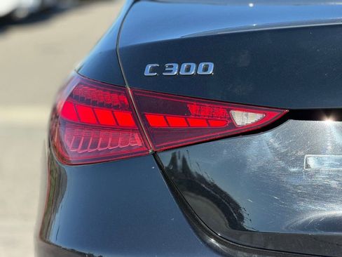 Used 2022 Mercedes-Benz C 300 4MATIC Sedan image 11