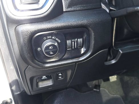 Used 2023 RAM 1500 Laramie AWD/4WD image 21