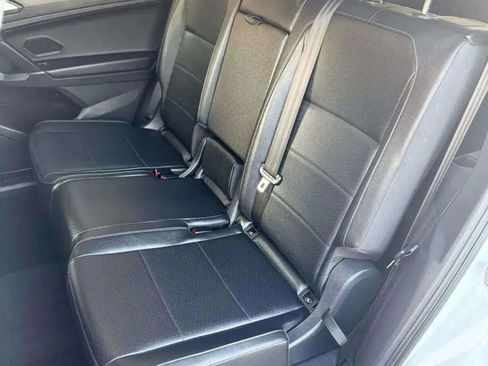 Used 2020 Volkswagen Tiguan SEL image 15