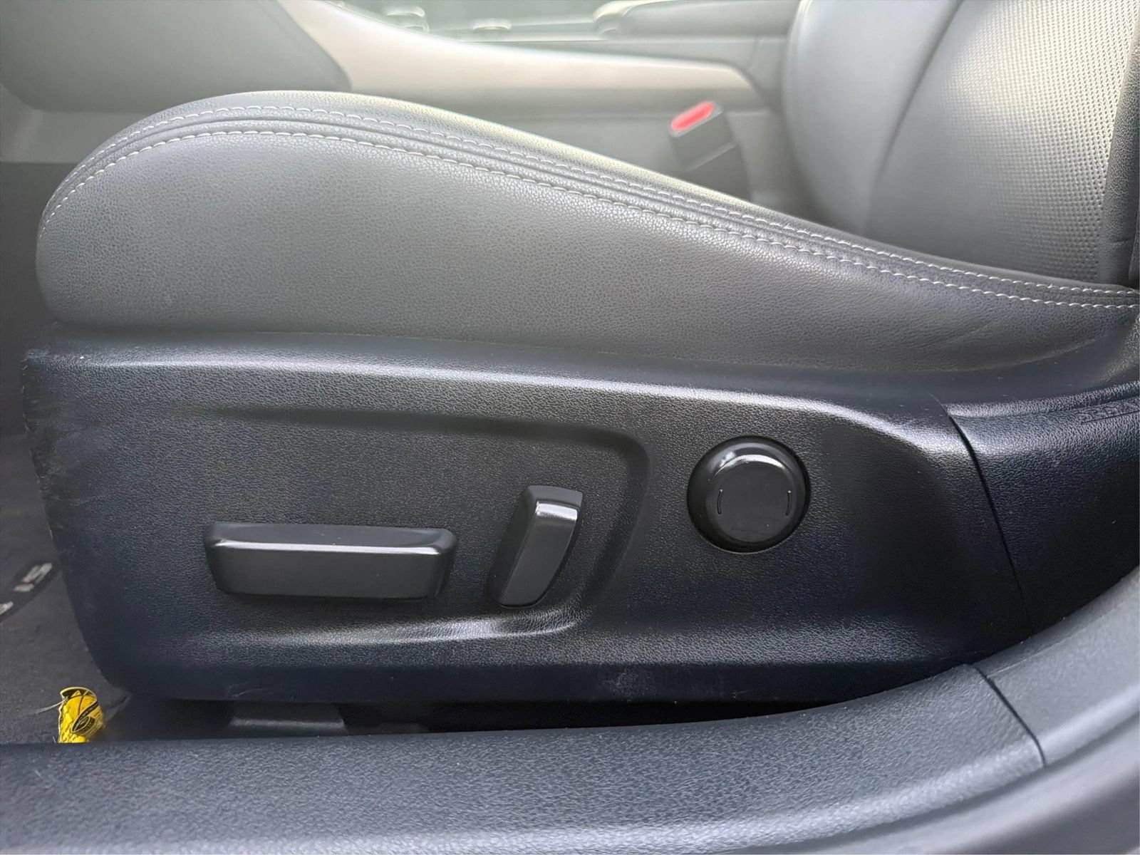 Used 2019 Lexus IS 300 w/ Accessory Package 2 RWD image 19