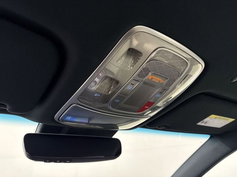 Used 2024 Genesis G80 image 10