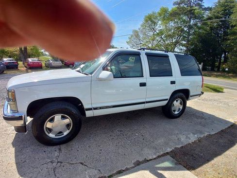 Used 1998 Chevrolet Tahoe 4WD w/ Preferred Equipment Group 3 image 2