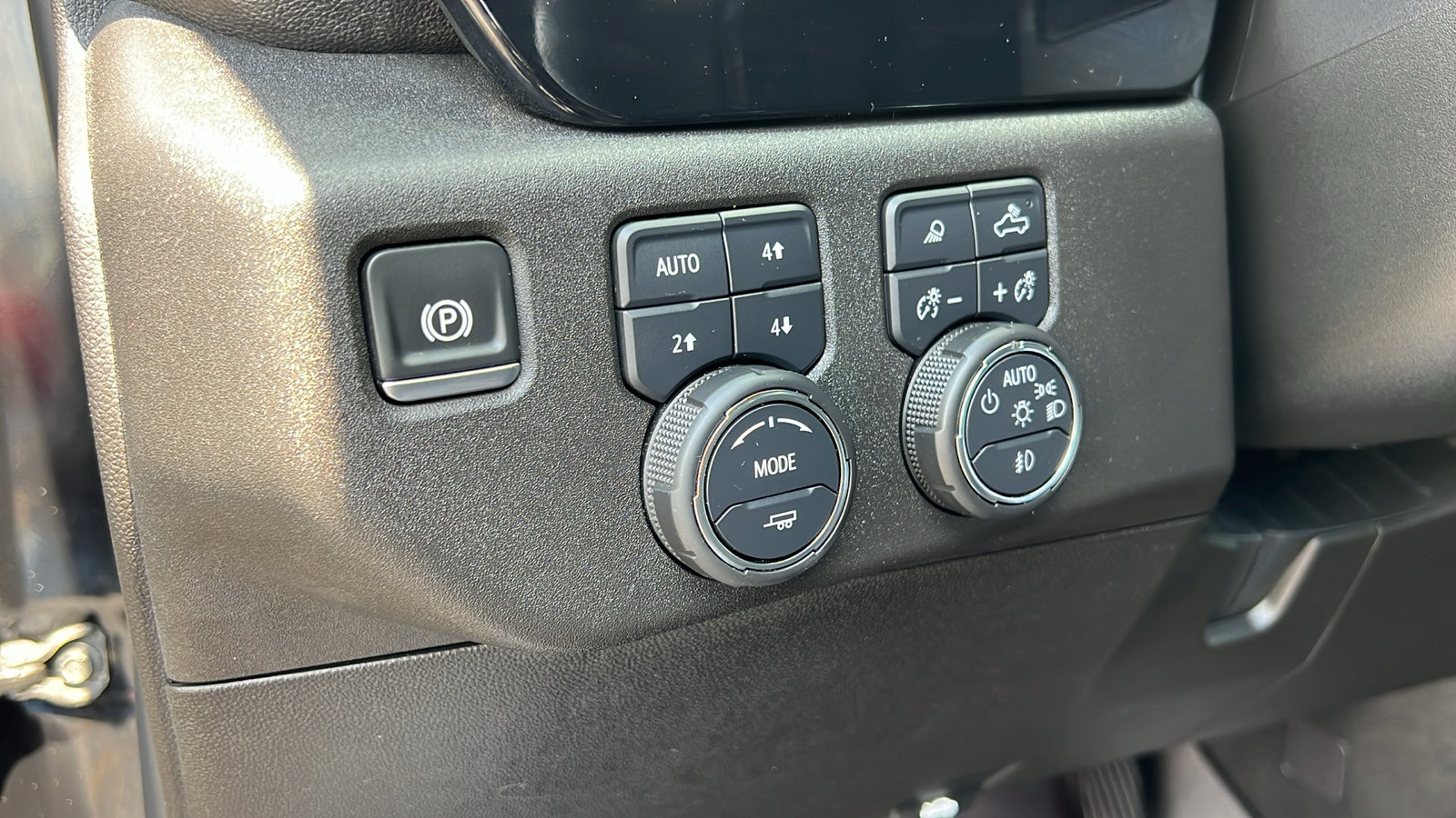 Used 2024 Chevrolet Silverado 1500 RST w/ All Star Edition Plus AWD/4WD image 31