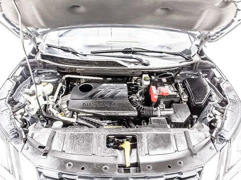 Used 2023 Nissan Rogue SV image 39