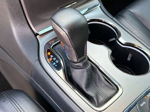 Used 2019 Jeep Grand Cherokee Limited X image 28