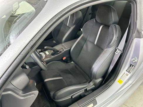 Used 2023 Toyota GR86 Premium image 13
