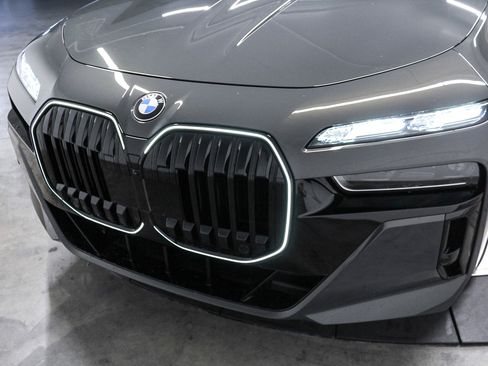 New 2026 BMW 760i xDrive w/ Executive Package AWD/4WD image 11