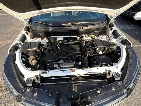 Used 2024 Chevrolet Equinox RS w/ LPO, Floor Liner Package FWD image 3