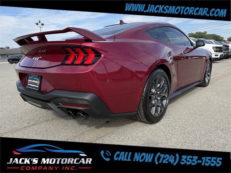 Used 2026 Ford Mustang GT w/ GT Performance Package RWD image 9