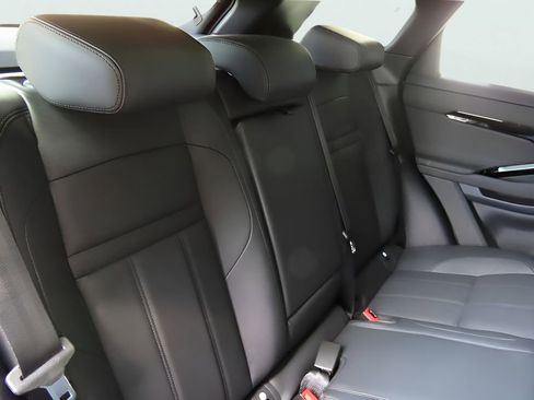 Used 2026 Land Rover Range Rover Evoque Dynamic SE AWD/4WD image 13