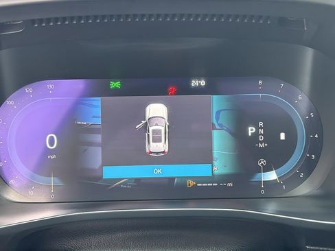 Certified 2023 Volvo XC40 B5 Plus w/ Driver Assist Package image 14