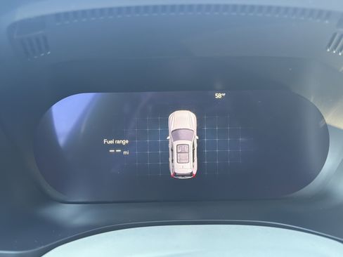 Certified 2023 Volvo XC60 B5 Plus w/ Climate Package image 21