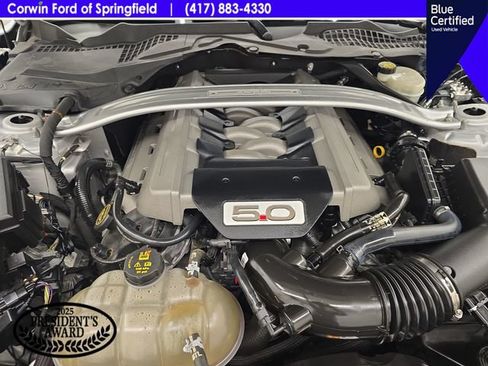 Used 2017 Ford Mustang GT Premium w/ Equipment Group 401A RWD image 32