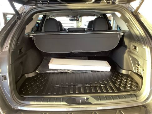 Certified 2025 Subaru Outback Limited image 28