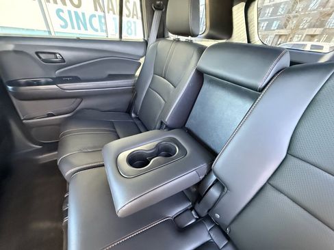 Used 2023 Honda Passport TrailSport image 31