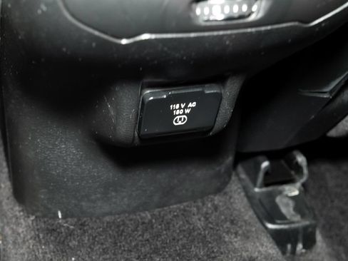 Used 2017 Jeep Cherokee Limited AWD/4WD image 23