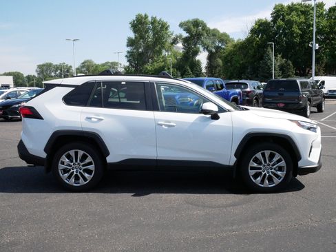 Used 2025 Toyota RAV4 XLE Premium w/ Weather Package AWD/4WD image 8