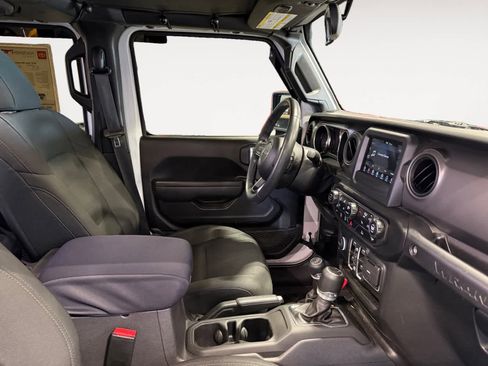 Used 2022 Jeep Wrangler Unlimited Sport AWD/4WD image 16