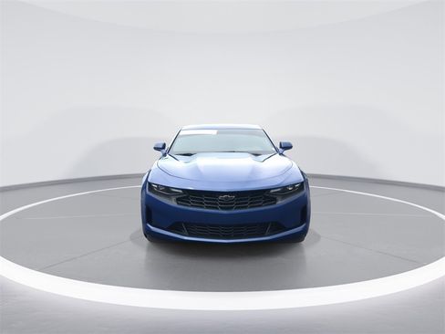 Used 2021 Chevrolet Camaro LT image 3