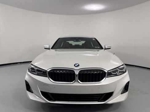 Used 2023 BMW 330i xDrive Sedan w/ Premium Package AWD/4WD image 17