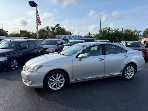 Used 2010 Lexus ES 350 FWD image 2