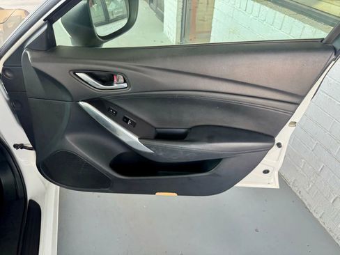 Used 2017 MAZDA MAZDA6 Touring image 17
