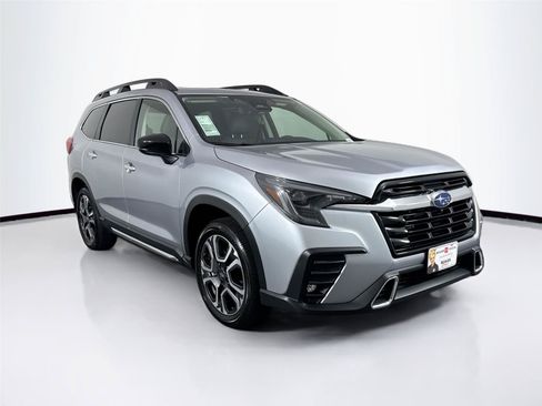 Used 2025 Subaru Ascent Touring w/ Popular Package #2 AWD/4WD image 10