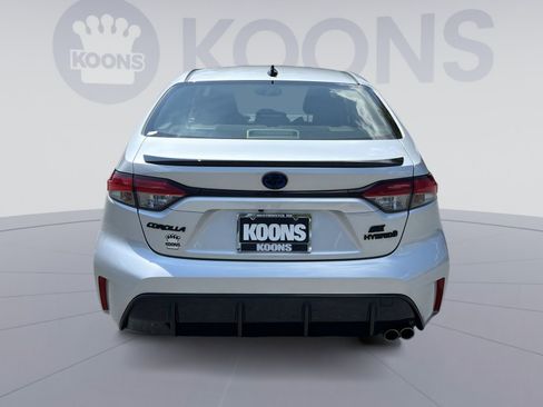 Used 2024 Toyota Corolla SE AWD/4WD image 5