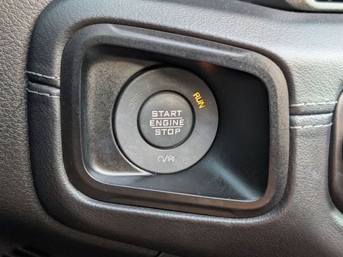 Used 2024 Jeep Wrangler High Altitude image 18