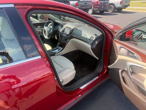 Used 2015 Buick Regal FWD image 10